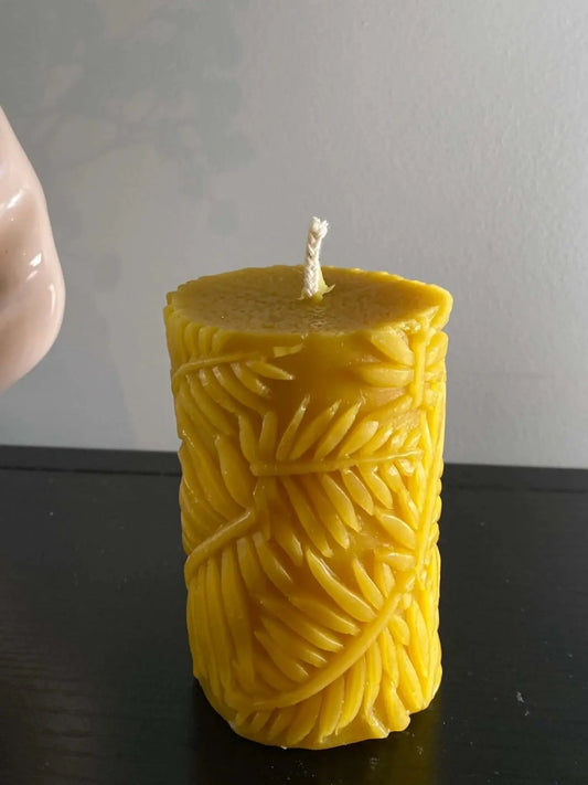 Natural 100% British Beeswax Leaves Pillar Handmade Candle - Mêl Llŷn
