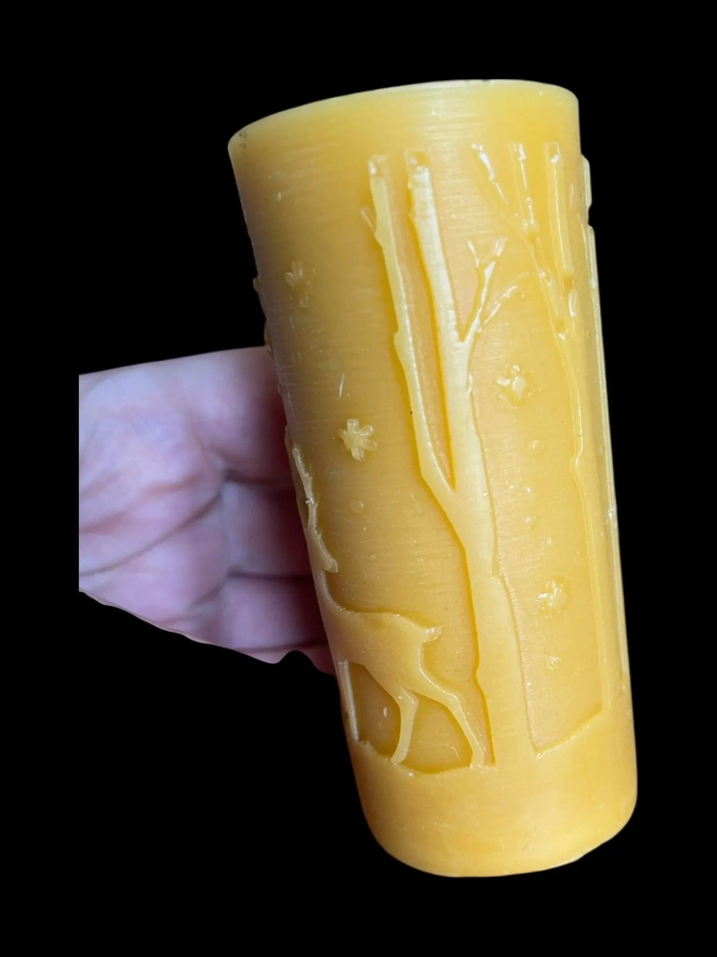 130g Christmas Scene Beeswax Candle – 19 Hour Burn - Non - Toxic - Mêl Llŷn