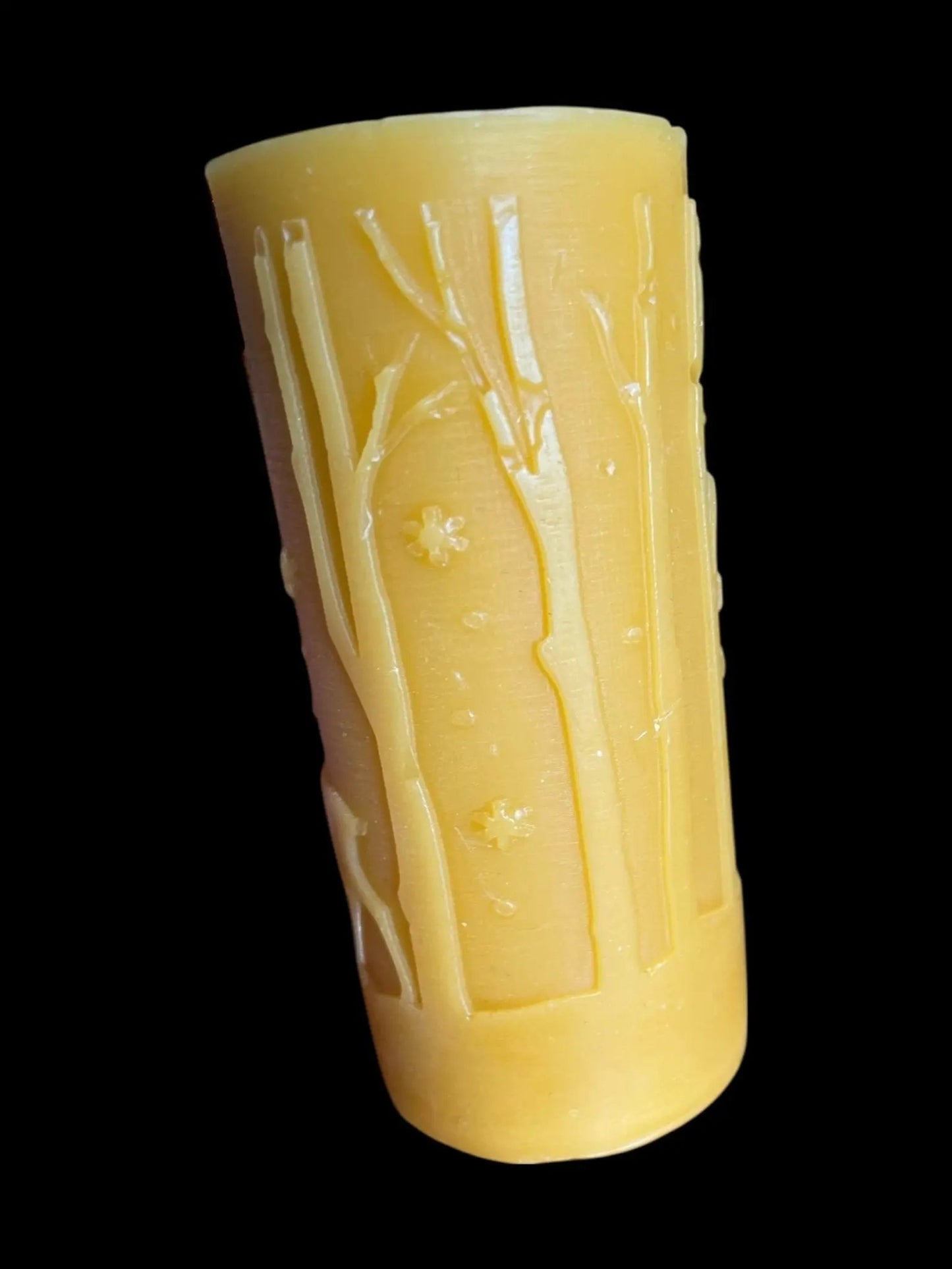 130g Christmas Scene Beeswax Candle – 19 Hour Burn - Non - Toxic - Mêl Llŷn