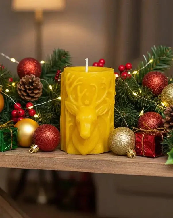 “Rudolph y Nos” – Festive Pillar Candle - Mêl Llŷn